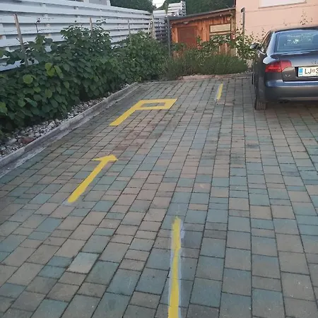 Vagon - Studio - Near Btc, Apartma